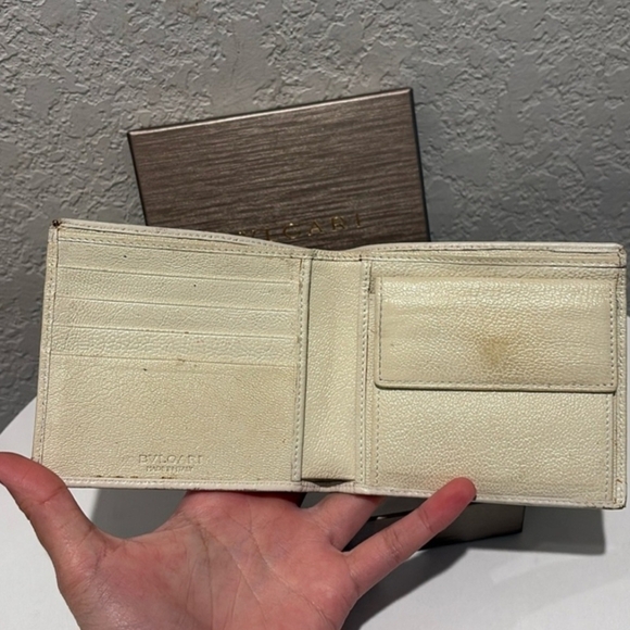 Bulgari Cream Leather Men's Wallet - Picture 5 of 13